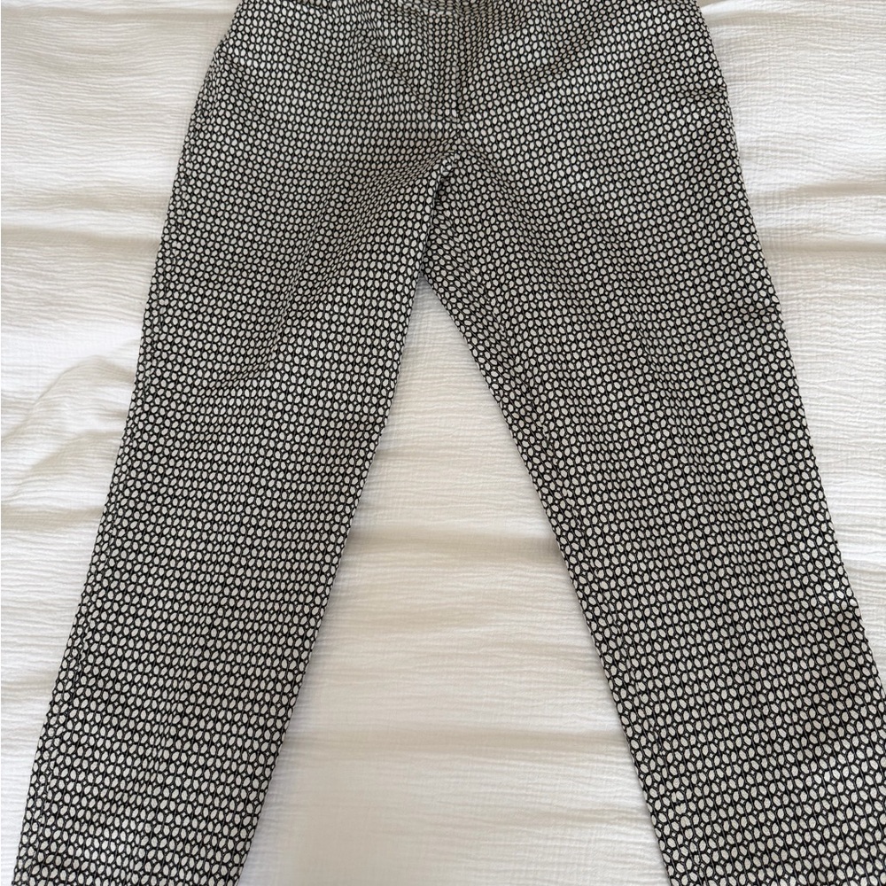 Talbots “Hampshire” black and white print cropped pant in 14W